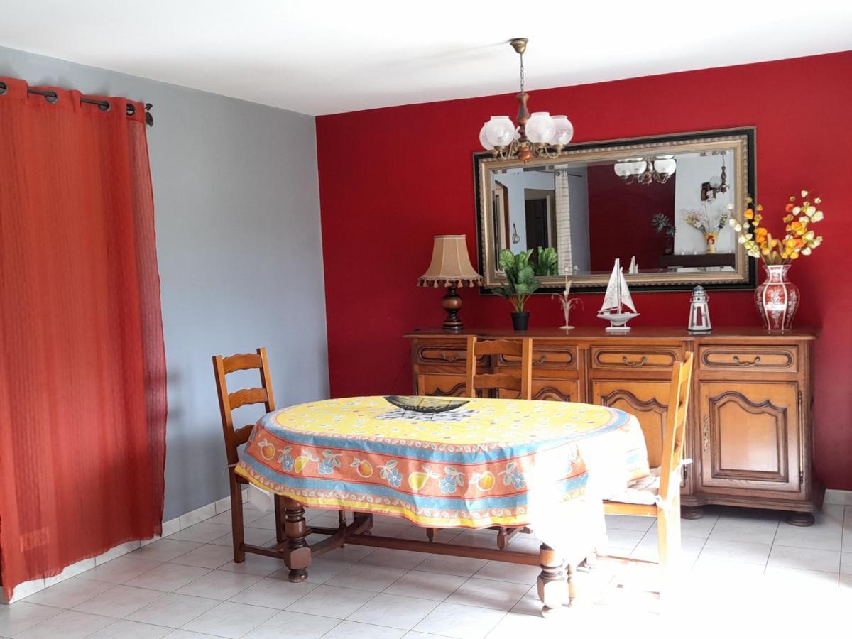 La Belle Maisonette Montmorillon Exterior photo